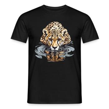 Gepard am Wasser - Männer T-Shirt - Schwarz - Vorne - AI Model Male 178 light (178cm)