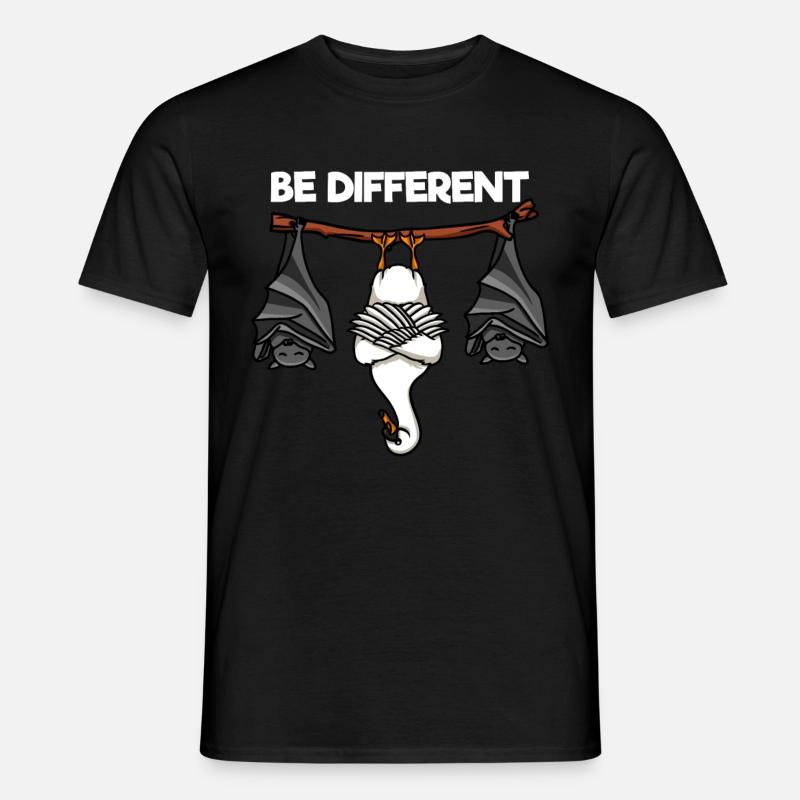 Be Different Schwan und Fledermäuse - Männer T-Shirt - Schwarz