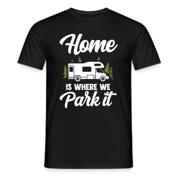Camping Tshirt Caravan Zelten Lagerfeuer Wohnwagen - Männer T-Shirt - Schwarz - Vorne - AI Model Male 178 light (178cm)