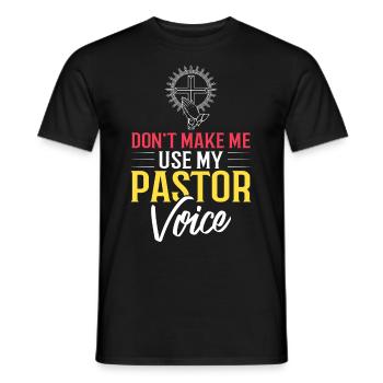 Pasteur Église Ministre Christ Spirituel Jésus - T-shirt homme - noir - Devant - AI Model Male 178 light (178cm)
