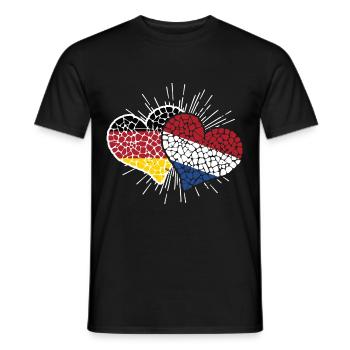 Deutschland und Niederlande Fußball Mosaik Herzen - Männer T-Shirt - Schwarz - Vorne - AI Model Male 178 light (178cm)