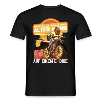 Unterschätze niemals einen alten Mann Pedelec - Männer T-Shirt - Schwarz - Vorne - AI Model Male 178 light (178cm)