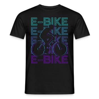 E-Bike E-Bike Retro Geschenk - Männer T-Shirt - Schwarz - Vorne - AI Model Male 178 light (178cm)