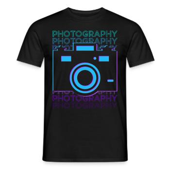 Fotografie Fotograf Kamera Retro - Männer T-Shirt - Schwarz - Vorne - AI Model Male 178 light (178cm)