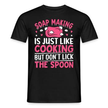 Soap manufacturer Soapologist - Men's T-Shirt - black - Front - AI Model Male 178 light (178cm)