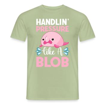 Lustiger Blobfisch Meerestier - Männer T-Shirt - Sage - Vorne - AI Model Male 178 light (178cm)
