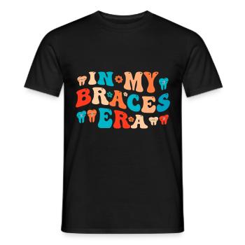 Witziger Zahnspangen Spruch - Männer T-Shirt - Schwarz - Vorne - AI Model Male 178 light (178cm)