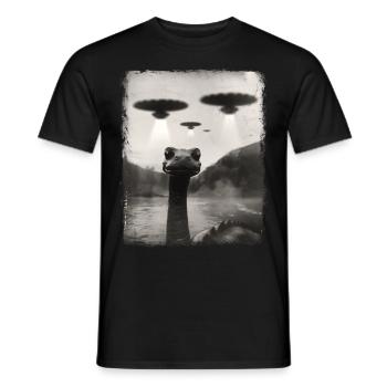 Loch Ness Monster Nessie UFO Alien Außerirdischer - Männer T-Shirt - Schwarz - Vorne - AI Model Male 178 light (178cm)