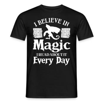 Bücherwurm Drache Fantasy Buchliebhaber - Männer T-Shirt - Schwarz - Vorne - AI Model Male 178 light (178cm)