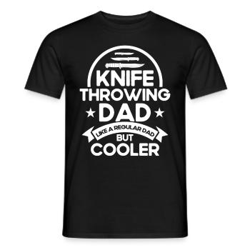 Messerwurfscheibe Geschenk Messerwerfer - Männer T-Shirt - Schwarz - Vorne - AI Model Male 178 light (178cm)