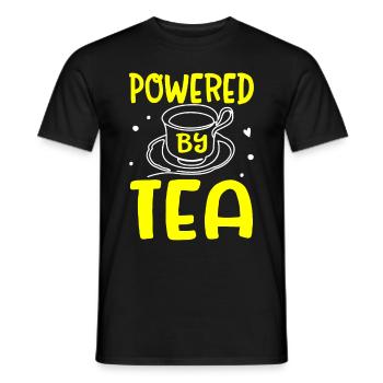 Tea Lover Tea Drinker Quotes Powered By Tea - Männer T-Shirt - Schwarz - Vorne - AI Model Male 178 light (178cm)