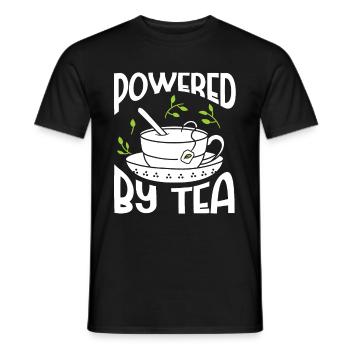 Tea Lover Tea Drinker Quotes Powered By Tea - Männer T-Shirt - Schwarz - Vorne - AI Model Male 178 light (178cm)