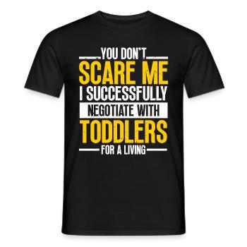 Babysitter Babysitting - Männer T-Shirt - Schwarz - Vorne - AI Model Male 178 light (178cm)