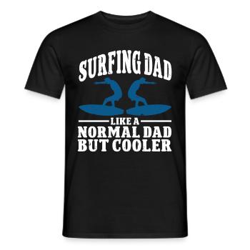 Surfing Dad Like A Normal Dad But Cooler Surfer - Männer T-Shirt - Schwarz - Vorne - AI Model Male 178 light (178cm)