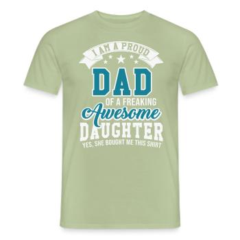 stolzer Vater eine großartigen Tochter - Männer T-Shirt - Sage - Vorne - AI Model Male 178 light (178cm)