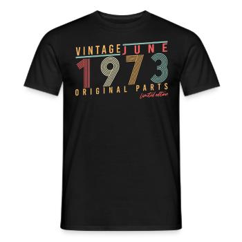 1973 Juni Retro - Männer T-Shirt - Schwarz - Vorne - AI Model Male 178 light (178cm)