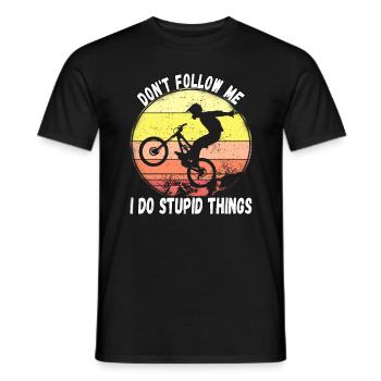 Ne me suivez pas, je fais des choses stupides en VTT - T-shirt homme - noir - Devant - AI Model Male 178 light (178cm)