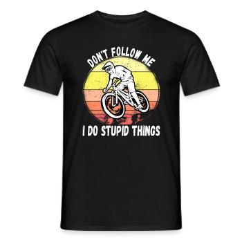 Ne me suivez pas, je fais des choses stupides en VTT - T-shirt homme - noir - Devant - AI Model Male 178 light (178cm)
