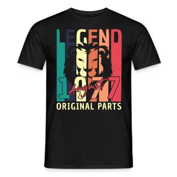 1977 Im August Retro - Männer T-Shirt - Schwarz - Vorne - AI Model Male 178 light (178cm)