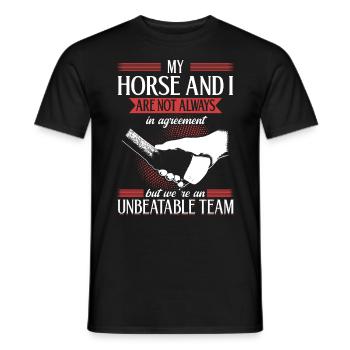 Unschlagbares Team - für Pferdeliebhaber - Männer T-Shirt - Schwarz - Vorne - AI Model Male 178 light (178cm)