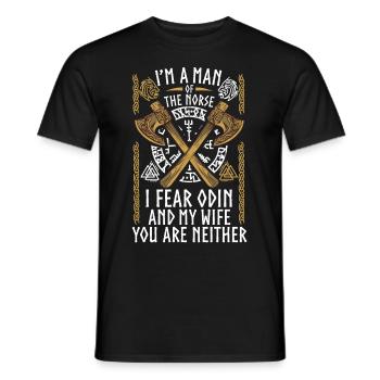 Ich bin ein Mann des Nordes, den ich fürchte, Odin - Männer T-Shirt - Schwarz - Vorne - AI Model Male 178 light (178cm)