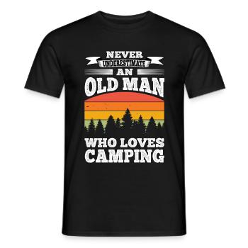 Unterschätzen Alter Mann Camping mit Wohnmobil - Männer T-Shirt - Schwarz - Vorne - AI Model Male 178 light (178cm)