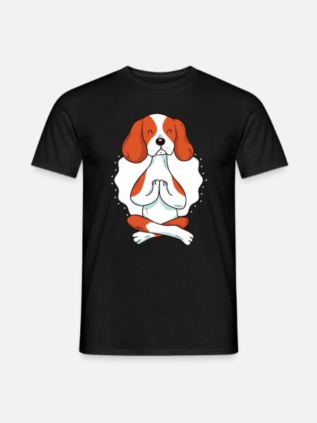 Yoga dog meditating - Men's T-Shirt - black