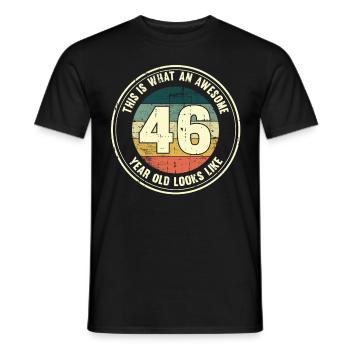 46e anniversaire pour que vous voyiez avec 46 cadeaux rétro - T-shirt homme - noir - Devant - AI Model Male 178 light (178cm)