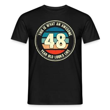 48e anniversaire donc vous voyez avec 48 cadeau rétro - T-shirt homme - noir - Devant - AI Model Male 178 light (178cm)