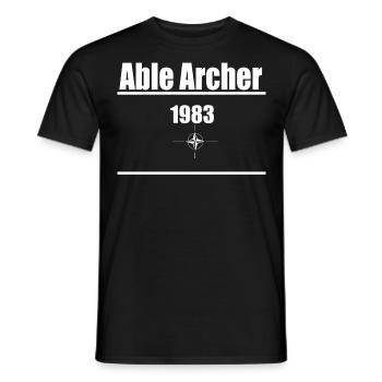 Able Archer , 1983 manœuvre militaire militaire - T-shirt homme - noir - Devant - AI Model Male 178 light (178cm)