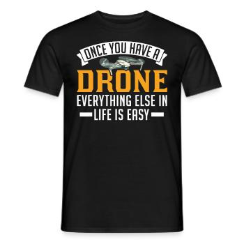 Drohne Geschenk Quadrocopter Drohnenpilot - Männer T-Shirt - Schwarz - Vorne - AI Model Male 178 light (178cm)