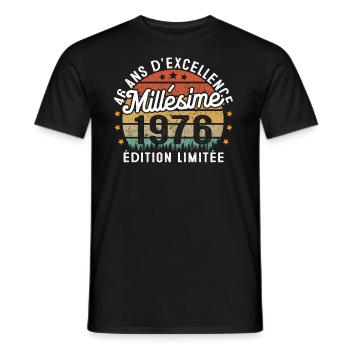 Cadeau d'anniversaire 46 Ans Millésime 1976 - T-shirt homme - noir - Devant - AI Model Male 178 light (178cm)