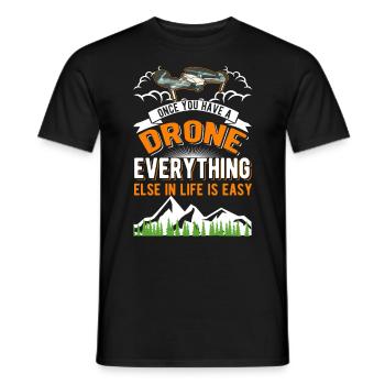 Drohne Drohnenpilot Quadrocopter - Männer T-Shirt - Schwarz - Vorne - AI Model Male 178 light (178cm)