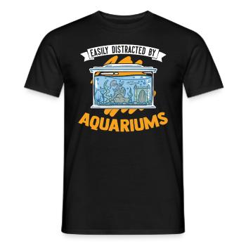 Easily distracted by Aquariums Aquaristik Aquarist - Männer T-Shirt - Schwarz - Vorne - AI Model Male 178 light (178cm)