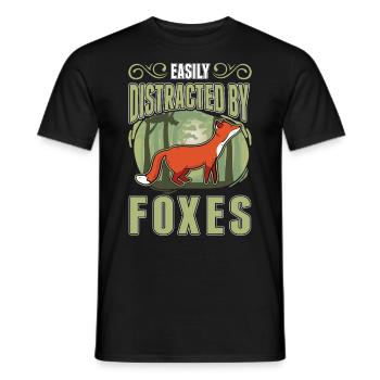 Easily distracted by Foxes Fuchs - Men's T-Shirt - black - Front - AI Model Male 178 light (178cm)