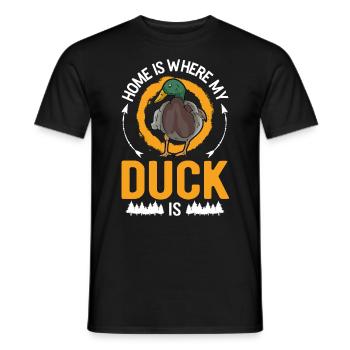 La maison, c’est là où se trouvent mes canards - T-shirt homme - noir - Devant - AI Model Male 178 light (178cm)