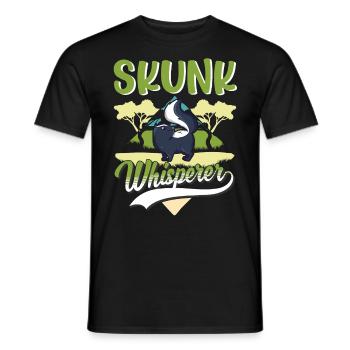 Stinktier Flüsterer - Männer T-Shirt - Schwarz - Vorne - AI Model Male 178 light (178cm)