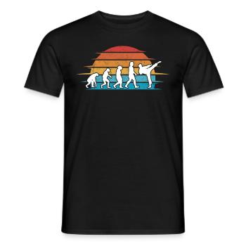 Karate Evolution Selbstverteidigung Kampfsport - Männer T-Shirt - Schwarz - Vorne - AI Model Male 178 light (178cm)