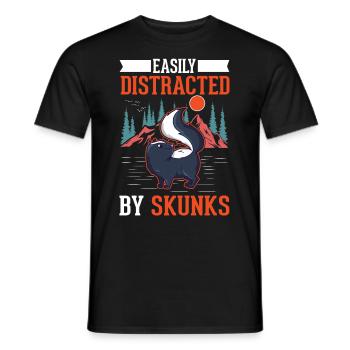 Facilement distrait par les Skunks Skunk - T-shirt homme - noir - Devant - AI Model Male 178 light (178cm)