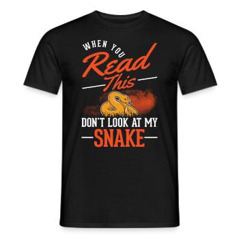 Schlangen Besitzer Kornnatter Natter - Männer T-Shirt - Schwarz - Vorne - AI Model Male 178 light (178cm)