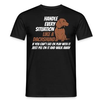 Grip situation comme un teckel - T-shirt homme - noir - Devant - AI Model Male 178 light (178cm)