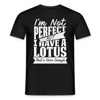 PERFEKT MIT LOTUS CAR - Männer T-Shirt - Schwarz - Vorne - AI Model Male 178 light (178cm)