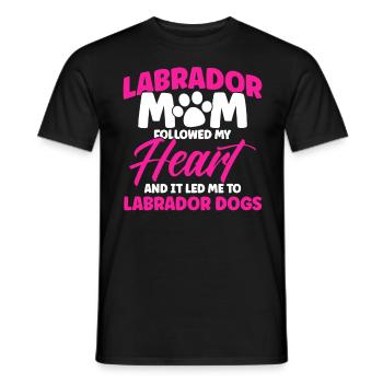 Haustier Labrador Mama Hund Labrador - Männer T-Shirt - Schwarz - Vorne - AI Model Male 178 light (178cm)