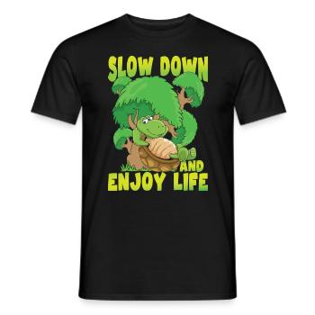 Slow Down And Enjoy Life für einen Schildkröten - Männer T-Shirt - Schwarz - Vorne - AI Model Male 178 light (178cm)
