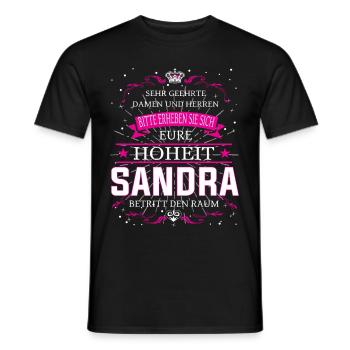Eure Hoheit Sandra betritt den Raum - Männer T-Shirt - Schwarz - Vorne - AI Model Male 178 light (178cm)
