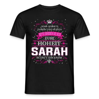 Eure Hoheit Sarah betritt den Raum - Männer T-Shirt - Schwarz - Vorne - AI Model Male 178 light (178cm)