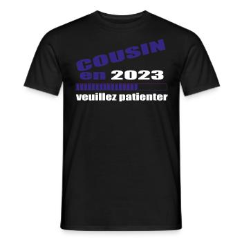 Cousin En 2023 Veuillez Patienter Futur Cousin - T-shirt homme - noir - Devant - AI Model Male 178 light (178cm)