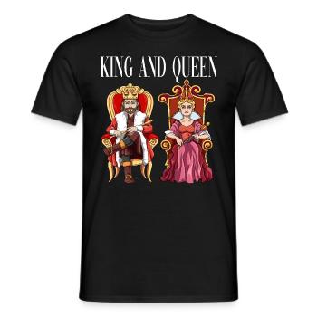 König Königin mit Krone auf dem Thron. - Männer T-Shirt - Schwarz - Vorne - AI Model Male 178 light (178cm)