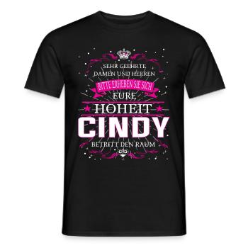 Eure Hoheit Cindy betritt den Raum - Männer T-Shirt - Schwarz - Vorne - AI Model Male 178 light (178cm)