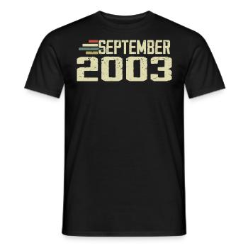 September 2003 Vintage Geschenkidee September 2003 - Männer T-Shirt - Schwarz - Vorne - AI Model Male 178 light (178cm)